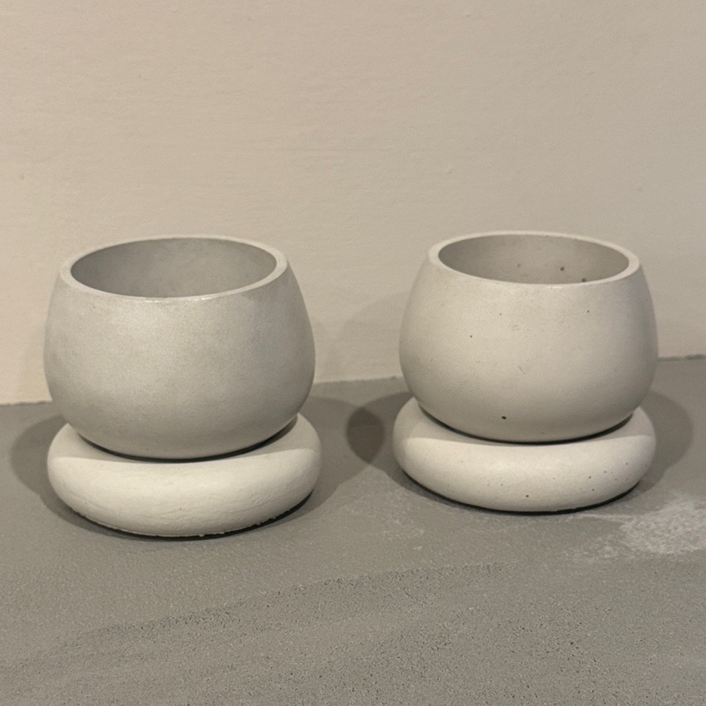 BUNDLE OF 2 MINI PLANTERS + SAUCERS CONCRETE CEMENT STONE DRAINAGE HOLES
